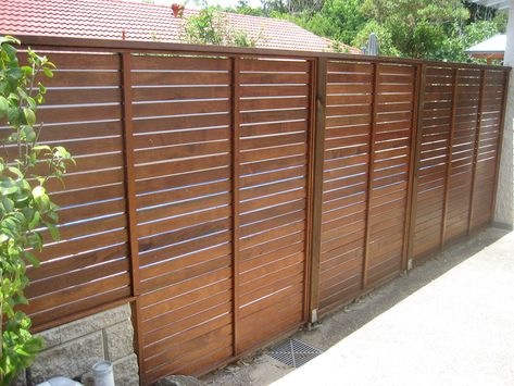 Cedar Fence Stain, Zen Backyard, Corrugated Metal Fence, Cedar Fencing, Home Fencing, Fence Stain, Cedar Deck, Modern Fence Design, Timber Screens