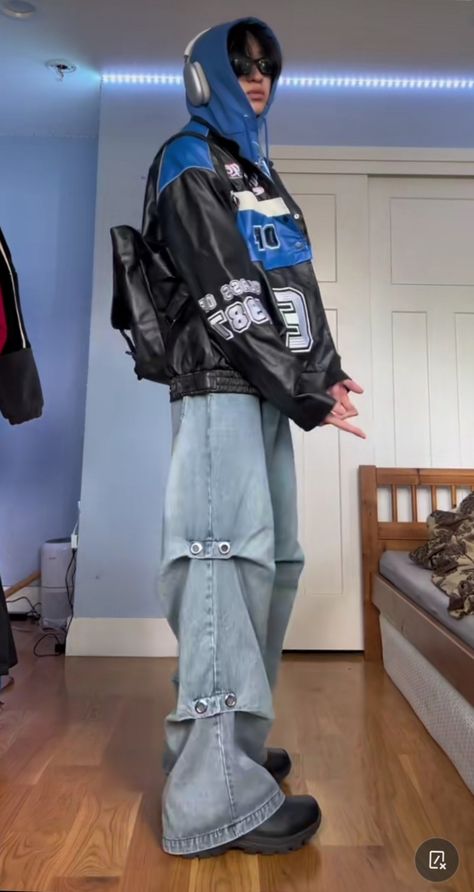 Space Outfit Men, Hyperpop Fashion, Streetwear Fashion Japanese, Japanese Street Fashion Harajuku, Harajuku Fashion Men, Y2k Outfits Aesthetic, Korean Street Fashion Men, Streetwear Inspiration, Outfit Streetwear