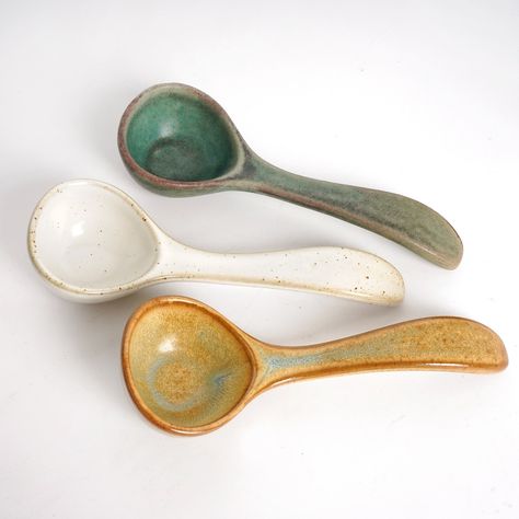 Long Handle with Hook Soup spoons Perfect for Serving Wonton, Soba, Rice, Pho, Ramen, Noodle Soup,Handmade glazed coffee spoon,Housewarming gift,Dishwasher Safe Dimension: 17cm (Length)x6cm(Width)x4cm(height) Asian ceramic eating spoons are easy to clean and store. Can be washed by hand or dishwasher, Unlike wooden spoons which need to wait to dry before they can be stored. Durable porcelain spoon for slurping your favorite soup, Ceramic spoon with hook to keep from falling into your soup. Long Ceramic Soup Spoon, Ramen Spoon, How To Make Ceramic, Asian Ceramics, Beach Scene Painting, Wontons, Pottery Dishes, Soup Spoon, Diy Pottery