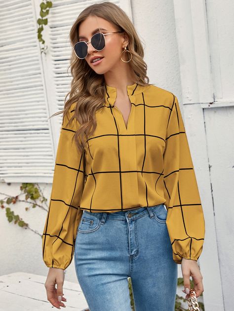 Chiffon Blouses Designs, Printed Chiffon Tops, Printed Blouses, Corporate Dress, Chiffon Tops Blouses, Blouse Casual Fashion, Classic Blouses, Leopard Print Blouse, Blouse Online