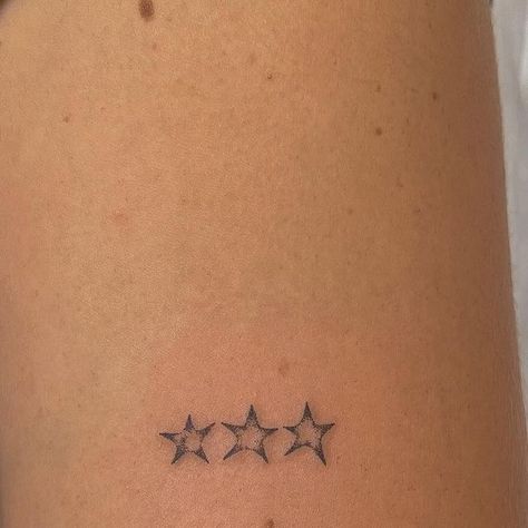 dana hicks on Instagram: "ˢᵗᵃʳ ᴸⁱᵍʰᵗ ˢᵗᴬʳ ᵇᴿⁱᵍʰᵗ * . °•★∵°•☆•° . *" Glitter Star Tattoo, Star Arm Band Tattoo, Brown Star Tattoo, Light In The Dark Tattoo, Star Bracelet Tattoo, Star Tattoo Fine Line, Fineline Star Tattoo, Abstract Star Tattoo, Star Line Tattoo