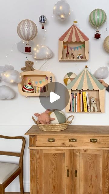 Up! Warsaw kids furniture on Instagram: "Decorating like this always brings me back in my own childhood. It feels good.   All of our circus shelves you can find in our webshop www.upwarsaw.com  #kidsroominterior #kidsinteriordesigner #kidsroomstyle #kidsroominspiration #barnrummet #barnrumsinspiration #bohokidsroom #scandikids #scandikid #scandikidsroom #nurserydecoration #playroomdecor #naturaltoys #barnrumsinspo #barnrum #bohokids #chambrebebe #vintagekids #kinderzimmer #kidsdecor #inspirationforpojkar #kidsshelf #kidsshelves #nurseryinterior" Circus Themed Playroom, Circus Kids Room, Vintage Carnival Nursery, Circus Theme Nursery, Circus Baby Room, Circus Nursery Theme, Circus Bedroom, Vintage Circus Nursery, Carnival Nursery