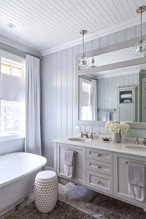 Muskoka cottage retreat gets a beach style makeover Bathroom Beadboard Ideas, Cottage Bathroom Inspiration, Beach Cottage Bathroom, Beadboard Ideas, Beach Cottage Design, Cottage Style Bathrooms, Beadboard Bathroom, Muskoka Cottage, Cottage Retreat