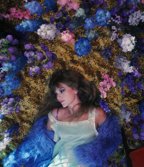 Lavender Haze, Music Video, Taylor Swift, Swift, A Woman, Lavender, Purple, Music, Flowers