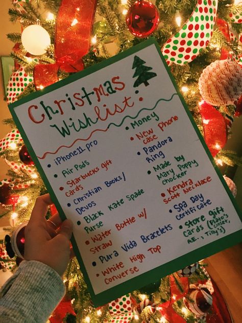 Christmas Wishlist For Teens, Preppy Christmas List, Christmas List Template, Xmas List Ideas, Girly Christmas Gifts, Bullet Journal Christmas, College Ruled Paper, Christmas Checklist, Cute Christmas Ideas