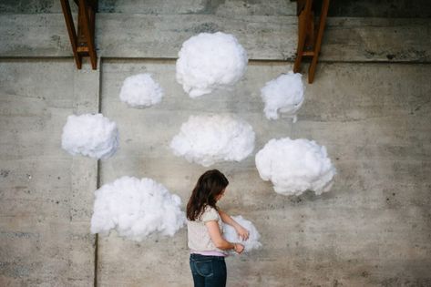 How To: Surreal DIY Cloud Wedding Backdrop #diy Ikea Lighting, Bühnen Design, Lighting Hacks, Hanging Clouds, Photo Props Diy, Cloud Lamp, Boda Diy, Diy Clouds, Handmade Charlotte