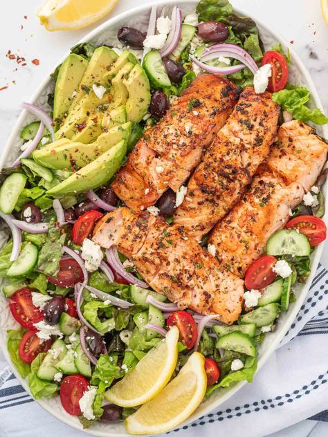 Greek Salmon Salad via @cookinwithmima Greek Salmon, Salad With Salmon, Homemade Greek Dressing, Appetizer Cups, Grilled Salmon Salad, Salad Appetizer Cups, Sweet Custard, Cream Salad, Salad Appetizer