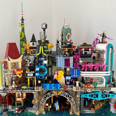 CJT15 The Bridge of Ninjago City MOC Ninjago City Moc, Lego Cyberpunk City, Lego Ninjago City Moc, Lego Bridge, Crazy Together, Lego Ninjago Mech Moc, Lego Cyberpunk, Lego City Moc, Lego Ninjago City