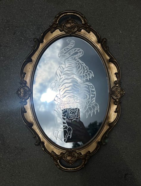 Flash design Tiger hand engraved on unique gold painted mirror made by Mimi Mirrors one of my all time favs!! Engraved Mirror Design, Etched Mirror Ideas, Fun Mirrors, Etching Mirror, Tattoo Mirror, Glass Etching Art, Mirror Engraving, Mirror Etching, Mirror Sculpture