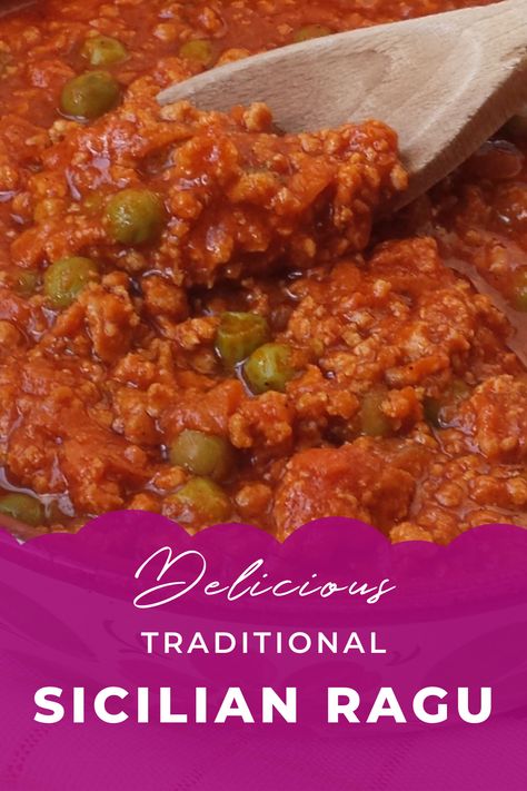 Sicilian Sauce Recipes, Sicilian Pasta Sauce, Sicilian Food Authentic, Southern Italian Recipes Authentic, Authentic Sicilian Recipes, Traditional Sicilian Recipes, Sicilian Lasagna Recipe, Italian Sauce Recipes Authentic, Sicilian Recipes Authentic