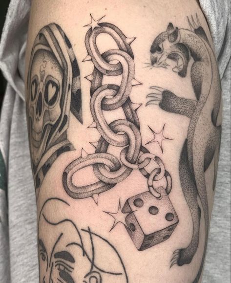 Lock And Chain Tattoo, Chain With Charms Tattoo, Cadena Tattoo, Heart Chain Tattoo, Ball And Chain Tattoo, Chain Link Tattoo, Brick Tattoo, Charm Tattoo, Emo Tattoos