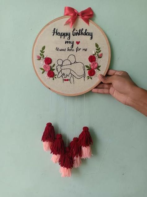 Hoop art for birthday Embroidery Hoop Art For Husband Birthday, Hoop Art Embroidery Birthday, Birthday Hoop Embroidery, Happy Birthday Embroidery Hoop, Embroidery Hoop Art Birthday, Art For Birthday, Drawing Embroidery, Tshirt Embroidery, Bracelet Embroidery