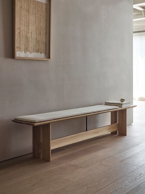 Keiji Ashizawa, Oak Bench, Norman Foster, Conran Shop, Bench Designs, Floor Table, Modern Bench, Adjustable Height Desk, Wooden Bench