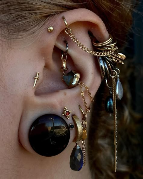 Ear Curation Gauges, Ear Setup, Happy New Years 2023, New Years 2023, Unique Piercings, Gauged Ears, Snakebites, Ear Art, Cool Ear Piercings