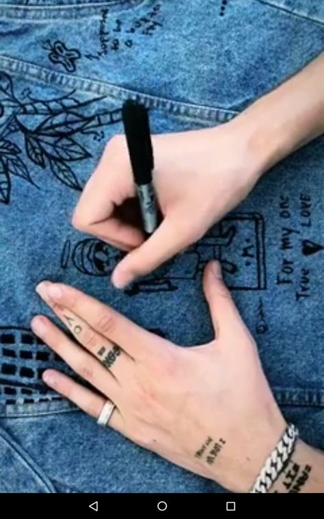 Anwar Hadid's tattoos are sick af @rebeccafranco And his drawing skills are on point Plus his hands are Anwar Hadid, Points Plus, Trendy Fall Outfits, Drawing Skills, His Hands, Jesus Fish Tattoo, Triangle Tattoo, Tatting, Fall Outfits