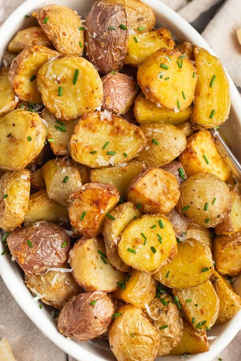 Air Fryer Garlic Parmesan Potatoes - Sprinkled With Balance Airfryer Golden Potatoes, Garlic Parmesan Potato Wedges Air Fryer, New Potatoes Recipes Air Fryer, Baby Gold Potatoes Recipes Air Fryer, Garlic Butter Potatoes Air Fryer, Air Fryer Garlic Parmesan Potatoes, Airfryer Potato’s, Air Fryer Garlic Potatoes, Air Fryer Parmesan Potatoes