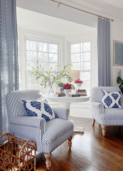 Blue And White Sofa, Blue White Living Room, Sunroom Table, Blue And White Cottage, Blue Apartment, Striped Armchair, Blue And White Home Decor, Blue And White Decor, Blue And White Home