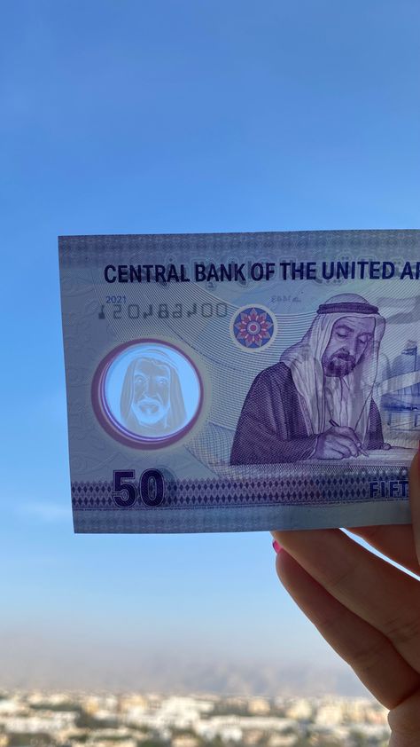 Uae Snapchat Story, Dubai Currency Snapchat, Dirhams Money Uae Aesthetic, Dirhams Money Uae, Liwa Uae, Uae Money, Dubai Money, Uae Aesthetic, Uae Culture