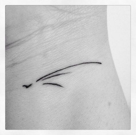 Cat whiskers tattoo Cat Tattoo Simple, Cat Tattoo Small, Cat Nose, Tattoo Henna, Cat Tattoo Designs, Tattoo Cat, Memorial Tattoo, Tattoo Feminina, Tattoo Life