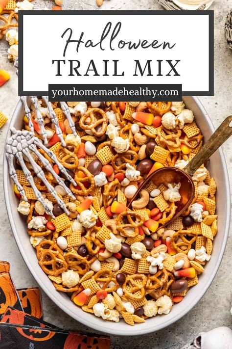 Throw together this ultimate Halloween Trail Mix in just minutes! It's salty, sweet, and extra spooky, perfect for scary movie nights, Halloween parties, costume parades, and gifting to friends and neighbors. Fall Trail Mix Recipe, Halloween Trail Mix Recipe, Halloween Trail Mix, Halloween Party Mix, Party Mix Recipe, Party Mix Snacks, Halloween Snack Mix, Halloween Appetizers Easy, Trail Mix Recipes