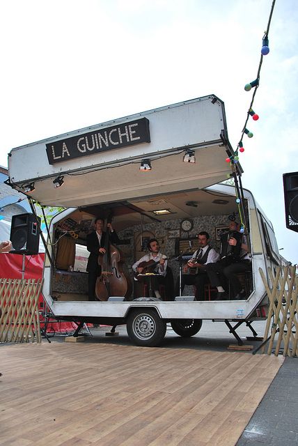 Caravan Bar Ideas, Trailer Stage, Caravan Shop, Lounge Aesthetic, Caravan Bar, Truck Festival, Container Bar, Stage Equipment, Outdoor Stage