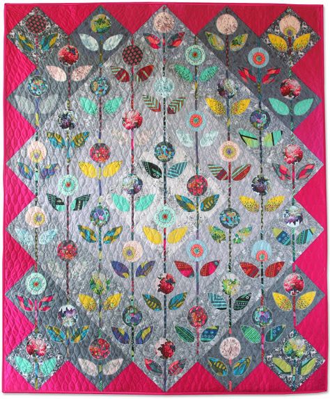 Anna Maria Horner: Folk Flower Quilt! Flower Quilt Patterns, Appliqué Quilts, Anna Maria Horner, Anna Marie, Quilt Modernen, Flower Quilts, Quilt Care, Flower Quilt, Dresden Plate