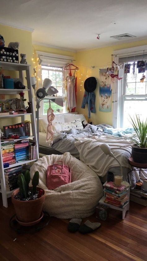 Tumblr Room, Bilik Idaman, Idea Room, Small Bedroom Designs, Dekorasi Kamar Tidur, Princess Room, Indie Room, Pretty Room, Dreamy Room