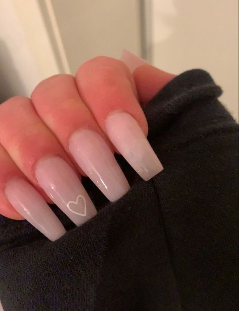 Pink Nails With A Heart, Nails With A Heart, Pretty Pink Nails, Light Pink Acrylic Nails, Coffin Nails Ombre, Nail Colours, Pink Acrylics, Pink Acrylic Nails, White Heart