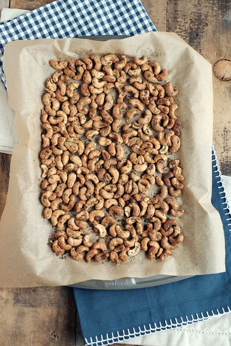 Honey Roasted Cashews Recipe, Snacks To Have On Hand, Bread Baguette, Cashew Recipes, Simple Snacks, Healthy Homemade Snacks, Healthy Snack Options, Roasted Cashews, Homemade Ranch