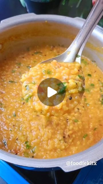 FoodieKlix 🧿 on Instagram: "MASALA KHICHDI  Save and try this later🥰 ✳️❇️➖Follow➖❇️✳️  @foodieklix ☑️Use #foodieklix to get featured  Ingredients:-  ½ Cup Rice ¼ Cup Toor Dal 1/8 Cup Masoor dal 1/8 Cup Moong dal Oil Jeera Mustard Seeds 2 Tsp Chopped Garlic 1 Tsp Chopped Ginger 2 Chopped Onions 2 Chopped Tomatoes Green Chillies Coriander powder Salt Red Chilli powder Haldi Garam masala Hara Dhaniya Ghee Papad Achaar" Dal Khichdi Recipes, Daal Recipe Indian, Masala Khichdi Recipe, Masala Khichdi, Moong Dal Khichdi, Moong Dal Recipe, Indian Dal, Dal Rice, Khichdi Recipe