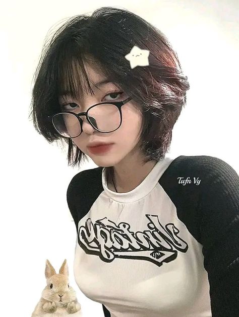 Shortish Hair, Tomboy Haircut, Short Hair Tomboy, Hair Inspiration Short, Shot Hair Styles, Haircuts For Medium Hair, Haircuts Straight Hair, Short Hair Haircuts, Asian Hair