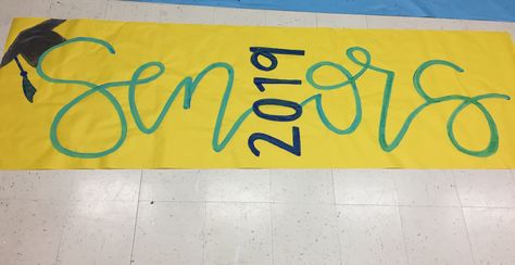 Senior spirit sign School Spirit Ideas Pep Rally, Cheerleading Signs, Poster Board Ideas, High School Posters, Soccer Senior Night, School Spirit Posters, Senior Posters, Senior Night Posters, Senior Week