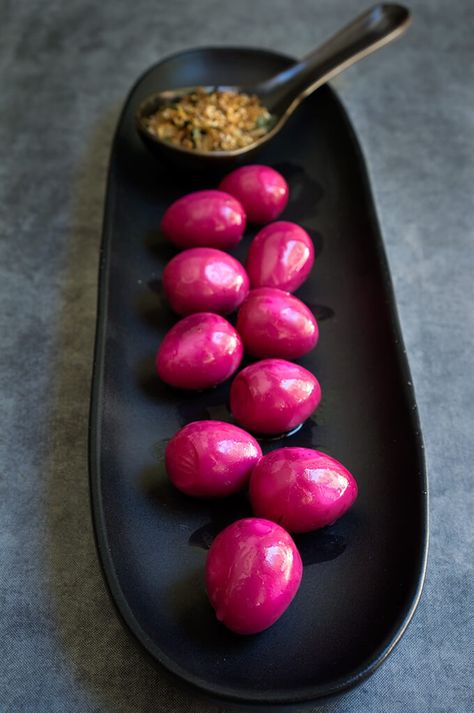 Pickled quail eggs {horseradish mayo + furikake} Meaty Appetizers, Creamy Dips, Pickled Quail Eggs, Horseradish Mayo, Cheesy Bites, Quail Recipes, Prepared Horseradish, Potato Bites, Pickled Beets