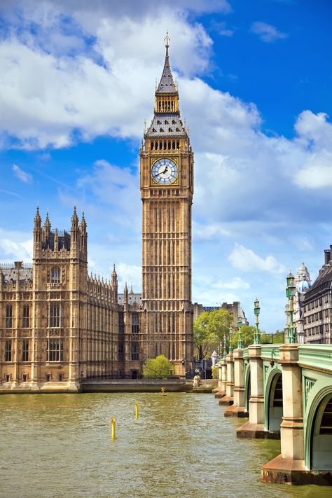 London&apos;s Big Ben Is Set to Fall Silent Until 2021 London Wallpaper, Big Ben Clock, Big Ben London, London Aesthetic, London Landmarks, London Town, Nightlife Travel, London Photography, London Underground