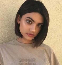 Ready to chop it all off? Here, the most stylish cuts for short strands Brown Bob Haircut, Hottest Haircuts, Trendy We Fryzurach, Short Black Hair, Fine Straight Hair, Lob Haircut, 짧은 머리, Trending Hairstyles, Grunge Hair