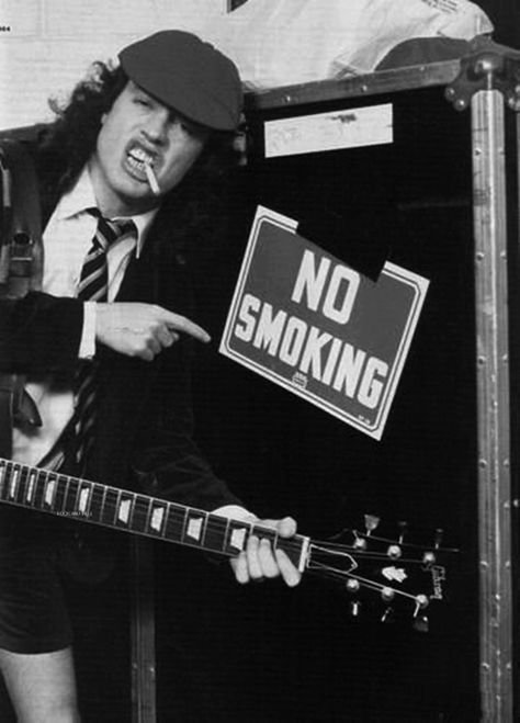 Angus Young, AC/DC Rock Aesthetic, Fotografi Digital, Angus Young, The Pretty Reckless, Live Rock, Musica Rock, Rock N’roll, I'm With The Band, Rock Posters