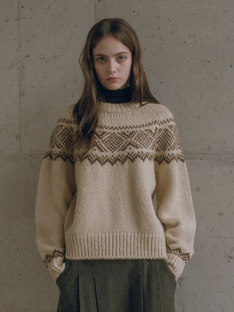 Nordic Sweater Outfit, Nordic Outfit, Nordic Clothing, Nordic Patterns, Money Clothes, Autumn Knitwear, Fashion Student, Nordic Sweater, Vintage Knitwear