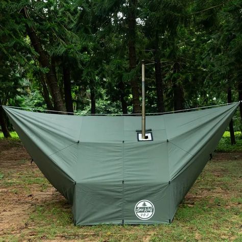 lone wolf hammock hot tent for winter Winter Hammock Camping, Camping Set Up Ideas, Camping Hammock Ideas, Cool Camping Gear, Camping Hammock Tent, Tent With Stove, Camping Diy Projects, Hammock Tarp, Survival Tent