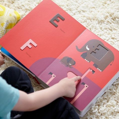 Interactive Childrens Books, Interactive Book Design, Kids Book Design, Interactive Books For Preschoolers, Kids Branding Design, Interactive Books For Kids, Free Kids Books, Kid Book, Libros Pop-up