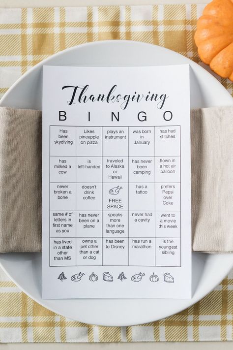 Thanksgiving Ice Breakers, Thanksgiving Games For Adults, Friendsgiving Games, Friendsgiving Dinner Party, Thanksgiving Bingo, Friendsgiving Decorations, Thanksgiving Gathering, Dinner Party Games, Thanksgiving Dinner Party