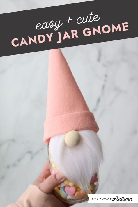 easy + cute Candy Jar Gnomes. Candy Jars Diy, January Preschool, Heart Shaped Sugar Cookies, Gnome Crafts, Paper Heart Garland, Easy Valentine Crafts, Disney Recipes, Camp Crafts, Valentine Party