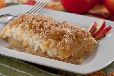 Apple Lasagna | MrFood.com Apple Lasagna, Lasagna Noodles, Apple Desserts, Lasagna Recipe, Pie Filling, Fruit Desserts, Fruit Recipes, Apple Recipes, Pie Recipes