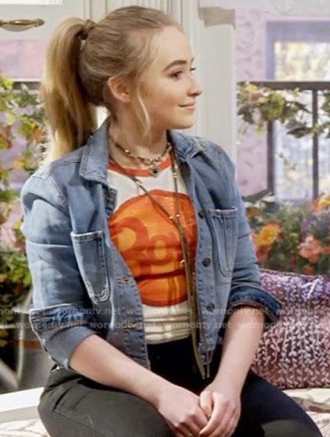 Maya Hart Girl Meets World Outfit Maya Girl, Maya Hart, Sabrina Carpenter Style, Sabrina Carpenter Outfits, Outfit Ideas Winter, Tv Show Outfits, Hearts Girl, Boy Meets World, Girl Meets World