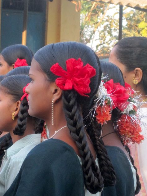 Traditional Mexican Hairstyles, Mexican Hairstyles, Mexican Girl, Traditional Mexican, Braids For Long Hair, Hair Art, Aesthetic Hair, Pretty Hairstyles, Hair Looks