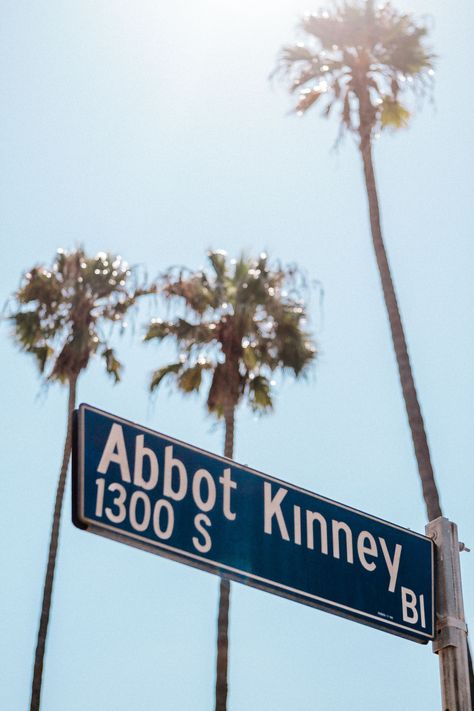 Abbot Kinney Boulevard in Venice Beach Los Angeles Venice California Aesthetic, Venice Canals California, Venice Beach Style, Venice Beach Art, Venice Beach Canals, Places In Los Angeles, Abbot Kinney Blvd, Venice Beach Los Angeles, Los Angeles Aesthetic