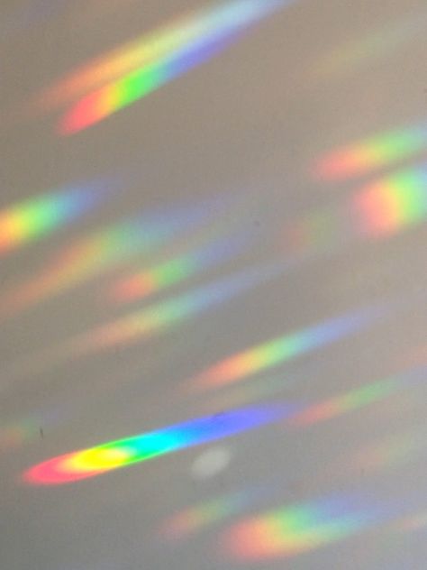 Prism Background Aesthetic, Rainbow Light Reflection, Rainbow Light Photography, Rainbow Light Aesthetic, Spectrum Aesthetic, Prism Reflection, Light Reflection And Refraction, Refracting Light, Rainbow Reflection