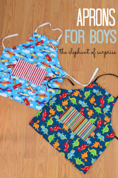 Boy Sewing Projects, Boy Apron, Boys Sewing Patterns, Kids Aprons, Trendy Sewing Projects, Boy Sewing, Cute Sewing Projects, Sew Ins, Sewing Aprons