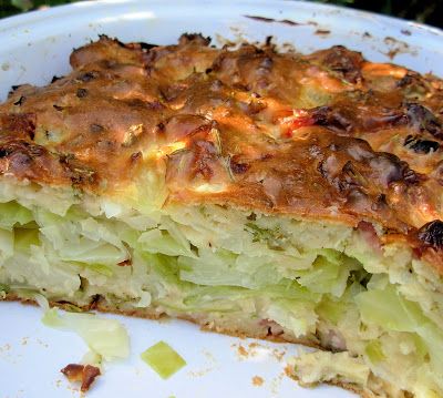 French Recipes Authentic, Cauliflower Cakes, French Cuisine Recipes, Cabbage Recipes Healthy, Peasant Food, Cheeseburger Pie, Meat And Vegetables, Vegetables Recipes, French Recipes