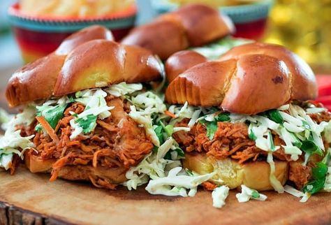 Nashville Hot Chicken Sliders, Hot Chicken Sliders, Nashville Hot Fried Chicken, Hot Fried Chicken, Hot Chicken Recipe, Nashville Chicken, Sandwich Recipes Indian, Chinese Chicken Salad Recipe, Sliders Recipes Chicken