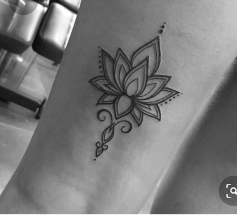 Mandala Tattoos For Women, Mandala Wrist Tattoo, Lotusblume Tattoo, Small Lotus Tattoo, Small Mandala Tattoo, Mandela Tattoo, Flower Tattoo Meanings, Lotus Tattoo Design, Ankle Tattoos For Women